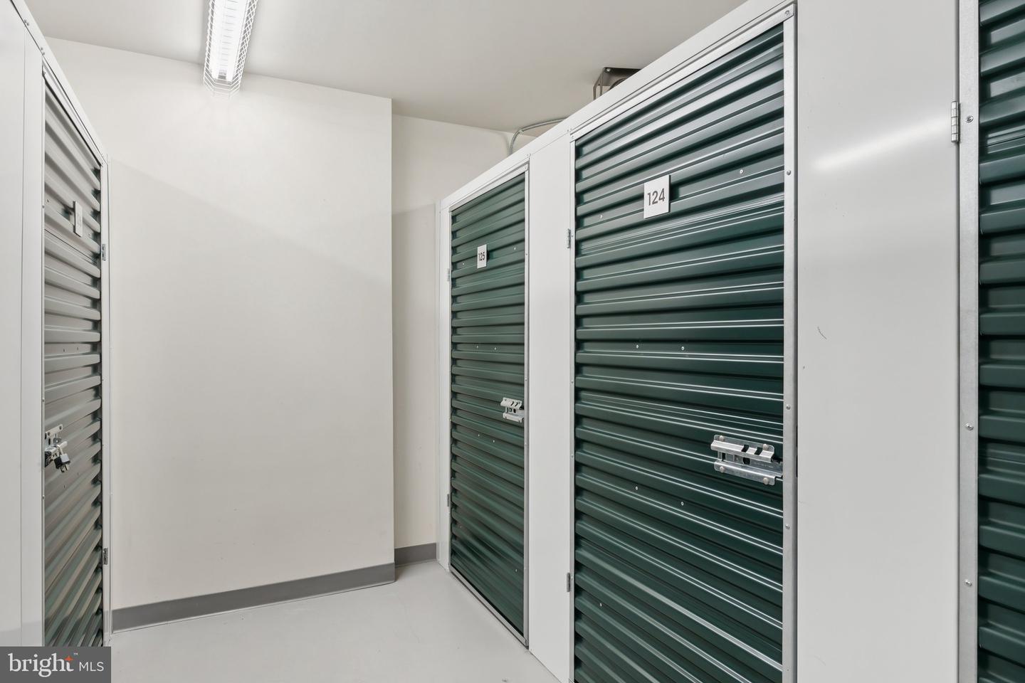 2665 PROSPERITY AVE #111, FAIRFAX, Virginia 22031, 2 Bedrooms Bedrooms, ,2 BathroomsBathrooms,Residential,For sale,2665 PROSPERITY AVE #111,VAFX2269930 MLS # VAFX2269930