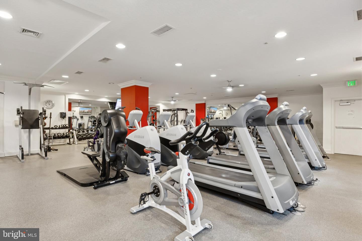2665 PROSPERITY AVE #111, FAIRFAX, Virginia 22031, 2 Bedrooms Bedrooms, ,2 BathroomsBathrooms,Residential,For sale,2665 PROSPERITY AVE #111,VAFX2269930 MLS # VAFX2269930