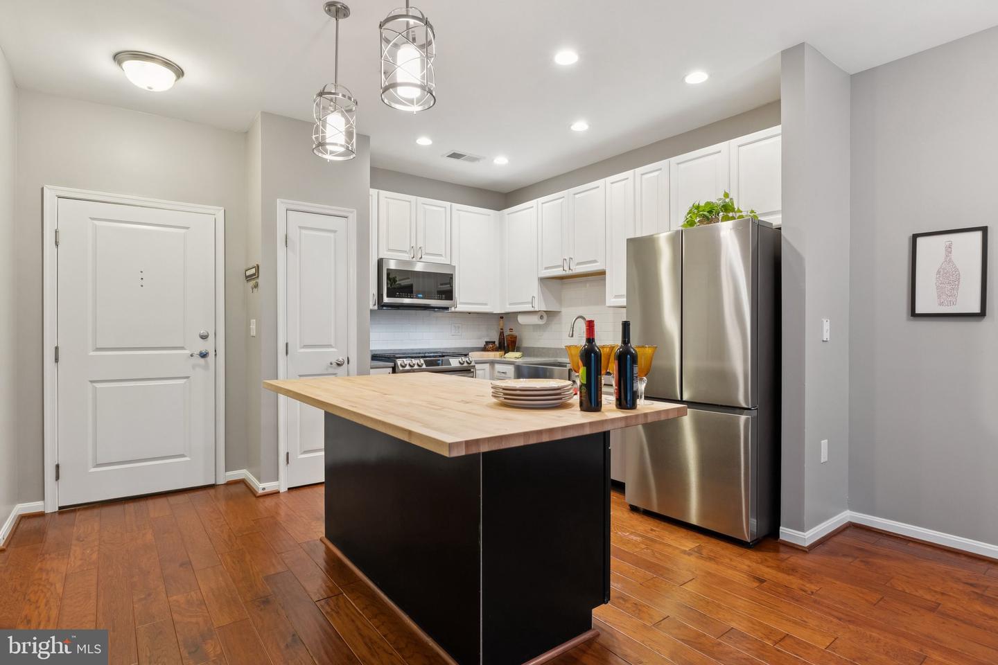 2665 PROSPERITY AVE #111, FAIRFAX, Virginia 22031, 2 Bedrooms Bedrooms, ,2 BathroomsBathrooms,Residential,For sale,2665 PROSPERITY AVE #111,VAFX2269930 MLS # VAFX2269930