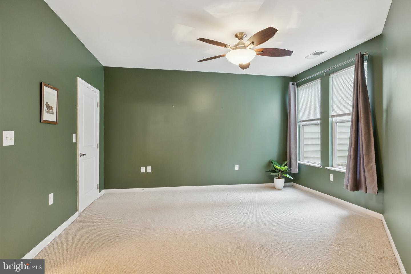 2665 PROSPERITY AVE #111, FAIRFAX, Virginia 22031, 2 Bedrooms Bedrooms, ,2 BathroomsBathrooms,Residential,For sale,2665 PROSPERITY AVE #111,VAFX2269930 MLS # VAFX2269930