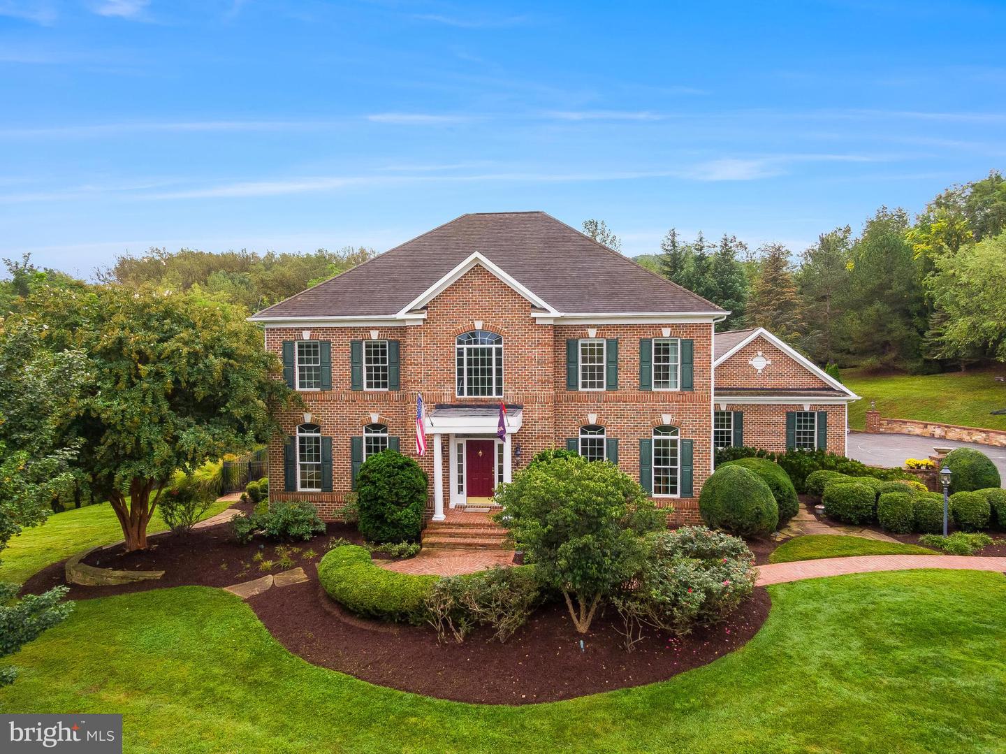 35191 DORNOCH CT, ROUND HILL, Virginia 20141, 5 Bedrooms Bedrooms, ,4 BathroomsBathrooms,Residential,For sale,35191 DORNOCH CT,VALO2107878 MLS # VALO2107878