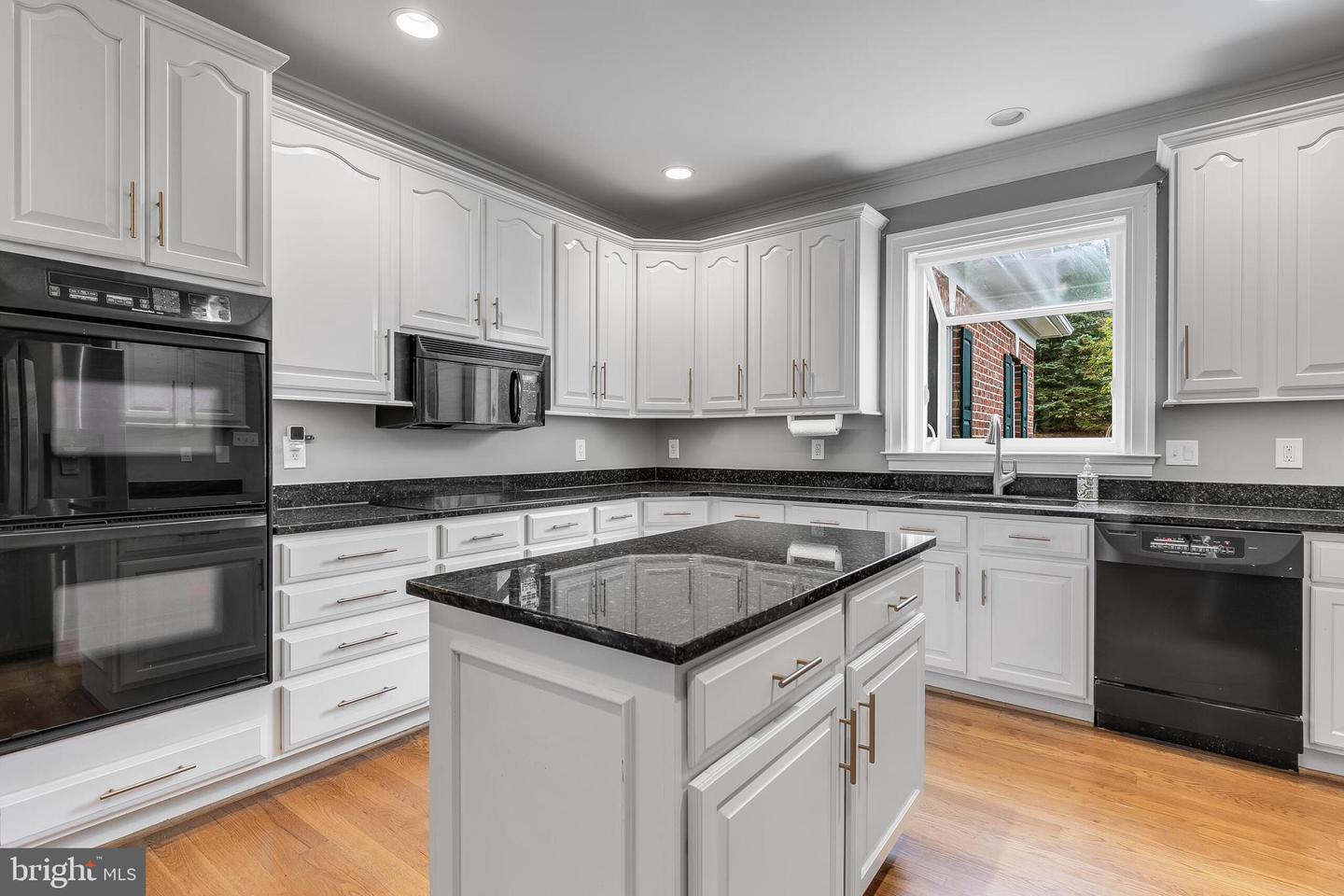35191 DORNOCH CT, ROUND HILL, Virginia 20141, 5 Bedrooms Bedrooms, ,4 BathroomsBathrooms,Residential,For sale,35191 DORNOCH CT,VALO2107878 MLS # VALO2107878