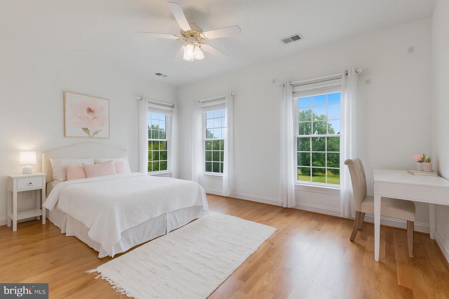 35191 DORNOCH CT, ROUND HILL, Virginia 20141, 5 Bedrooms Bedrooms, ,4 BathroomsBathrooms,Residential,For sale,35191 DORNOCH CT,VALO2107878 MLS # VALO2107878