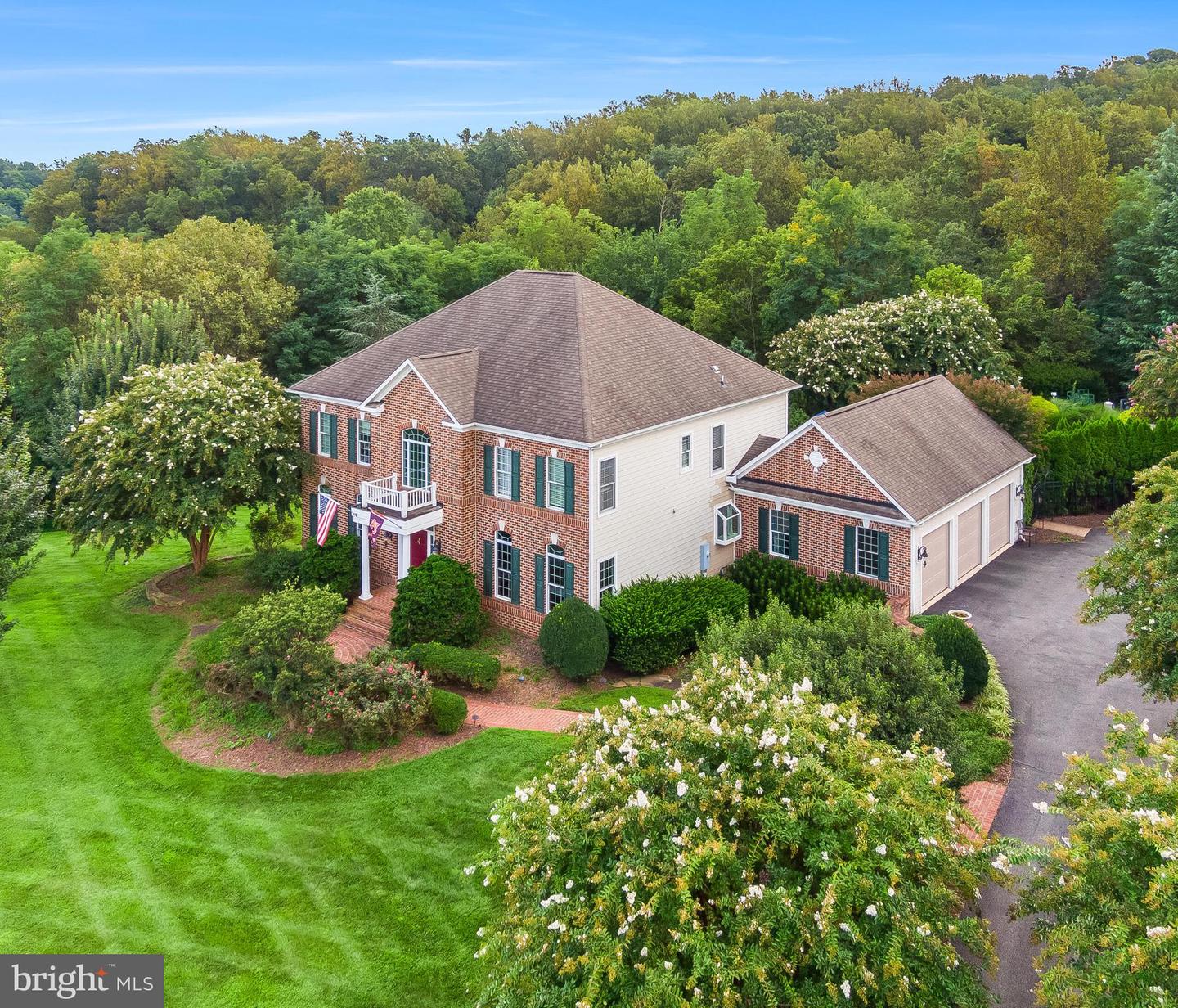 35191 DORNOCH CT, ROUND HILL, Virginia 20141, 5 Bedrooms Bedrooms, ,4 BathroomsBathrooms,Residential,For sale,35191 DORNOCH CT,VALO2107878 MLS # VALO2107878