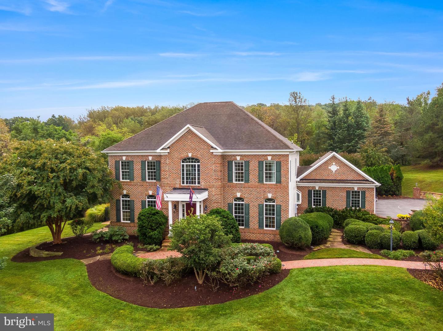 35191 DORNOCH CT, ROUND HILL, Virginia 20141, 5 Bedrooms Bedrooms, ,4 BathroomsBathrooms,Residential,For sale,35191 DORNOCH CT,VALO2107878 MLS # VALO2107878