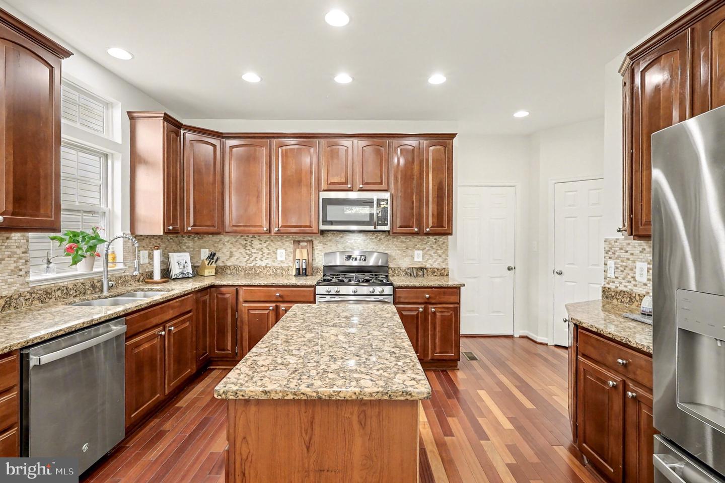 26 PIKE PL, STAFFORD, Virginia 22556, 4 Bedrooms Bedrooms, 8 Rooms Rooms,3 BathroomsBathrooms,Residential,For sale,26 PIKE PL,VAST2043138 MLS # VAST2043138