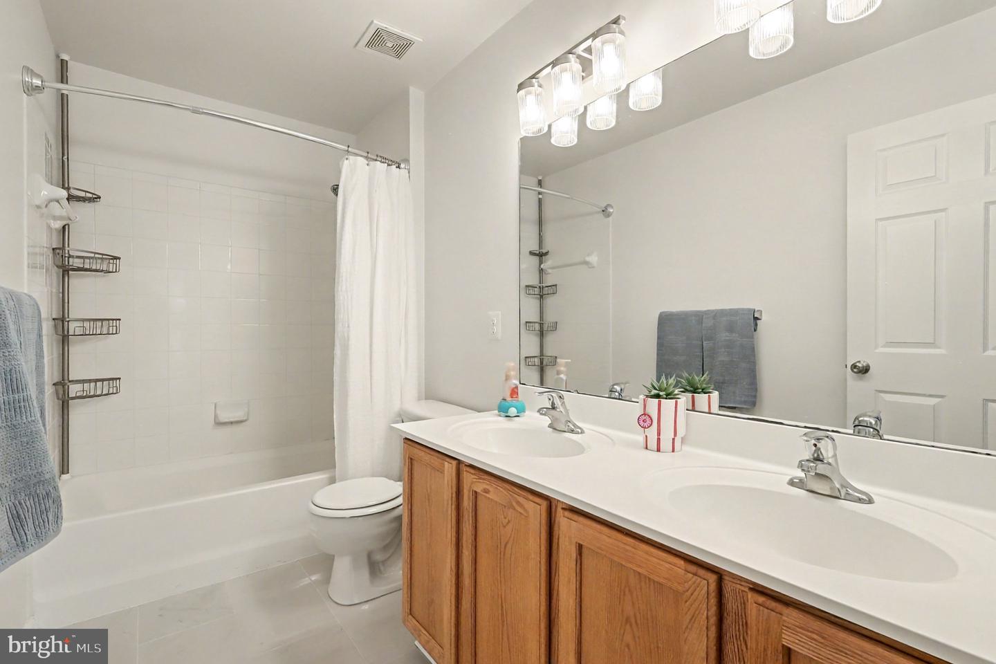 26 PIKE PL, STAFFORD, Virginia 22556, 4 Bedrooms Bedrooms, 8 Rooms Rooms,3 BathroomsBathrooms,Residential,For sale,26 PIKE PL,VAST2043138 MLS # VAST2043138