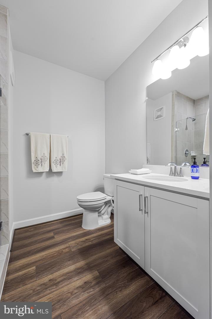 21914 HAWKSBILL HIGH CIR #304, STERLING, Virginia 20164, 2 Bedrooms Bedrooms, ,2 BathroomsBathrooms,Residential,For sale,21914 HAWKSBILL HIGH CIR #304,VALO2107910 MLS # VALO2107910