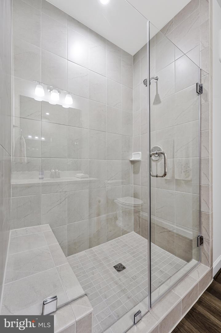 21914 HAWKSBILL HIGH CIR #304, STERLING, Virginia 20164, 2 Bedrooms Bedrooms, ,2 BathroomsBathrooms,Residential,For sale,21914 HAWKSBILL HIGH CIR #304,VALO2107910 MLS # VALO2107910