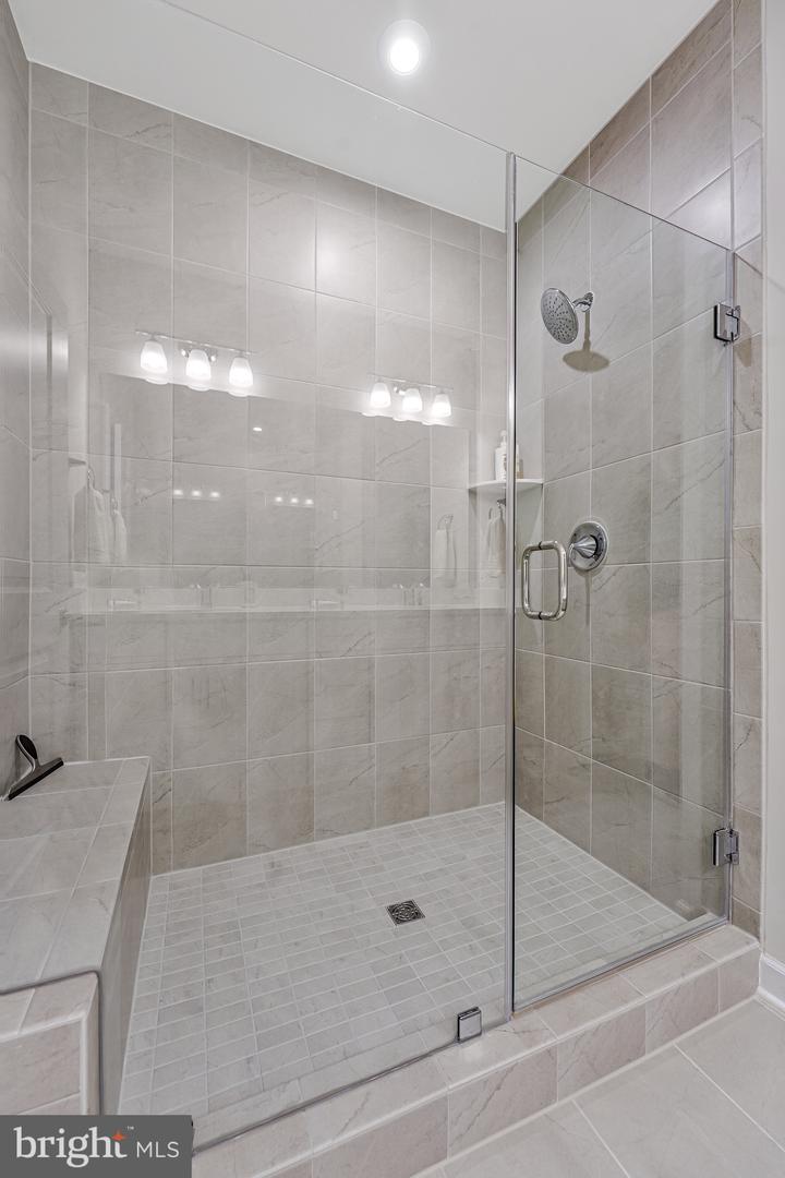 21914 HAWKSBILL HIGH CIR #304, STERLING, Virginia 20164, 2 Bedrooms Bedrooms, ,2 BathroomsBathrooms,Residential,For sale,21914 HAWKSBILL HIGH CIR #304,VALO2107910 MLS # VALO2107910