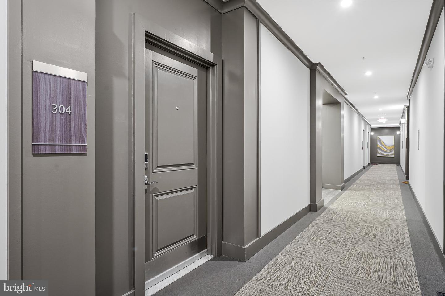 21914 HAWKSBILL HIGH CIR #304, STERLING, Virginia 20164, 2 Bedrooms Bedrooms, ,2 BathroomsBathrooms,Residential,For sale,21914 HAWKSBILL HIGH CIR #304,VALO2107910 MLS # VALO2107910