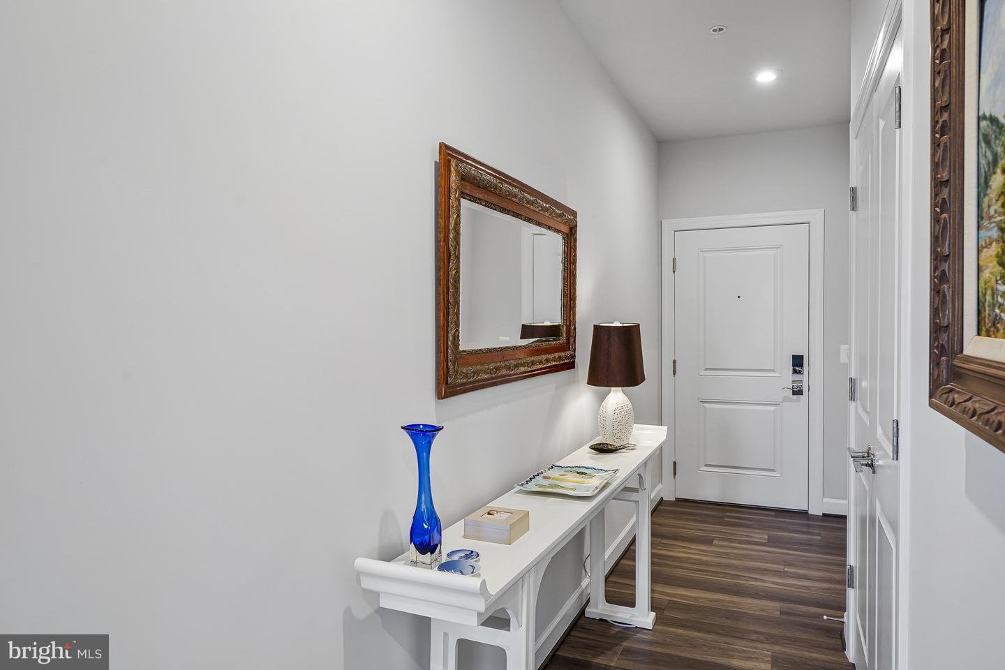 21914 HAWKSBILL HIGH CIR #304, STERLING, Virginia 20164, 2 Bedrooms Bedrooms, ,2 BathroomsBathrooms,Residential,For sale,21914 HAWKSBILL HIGH CIR #304,VALO2107910 MLS # VALO2107910