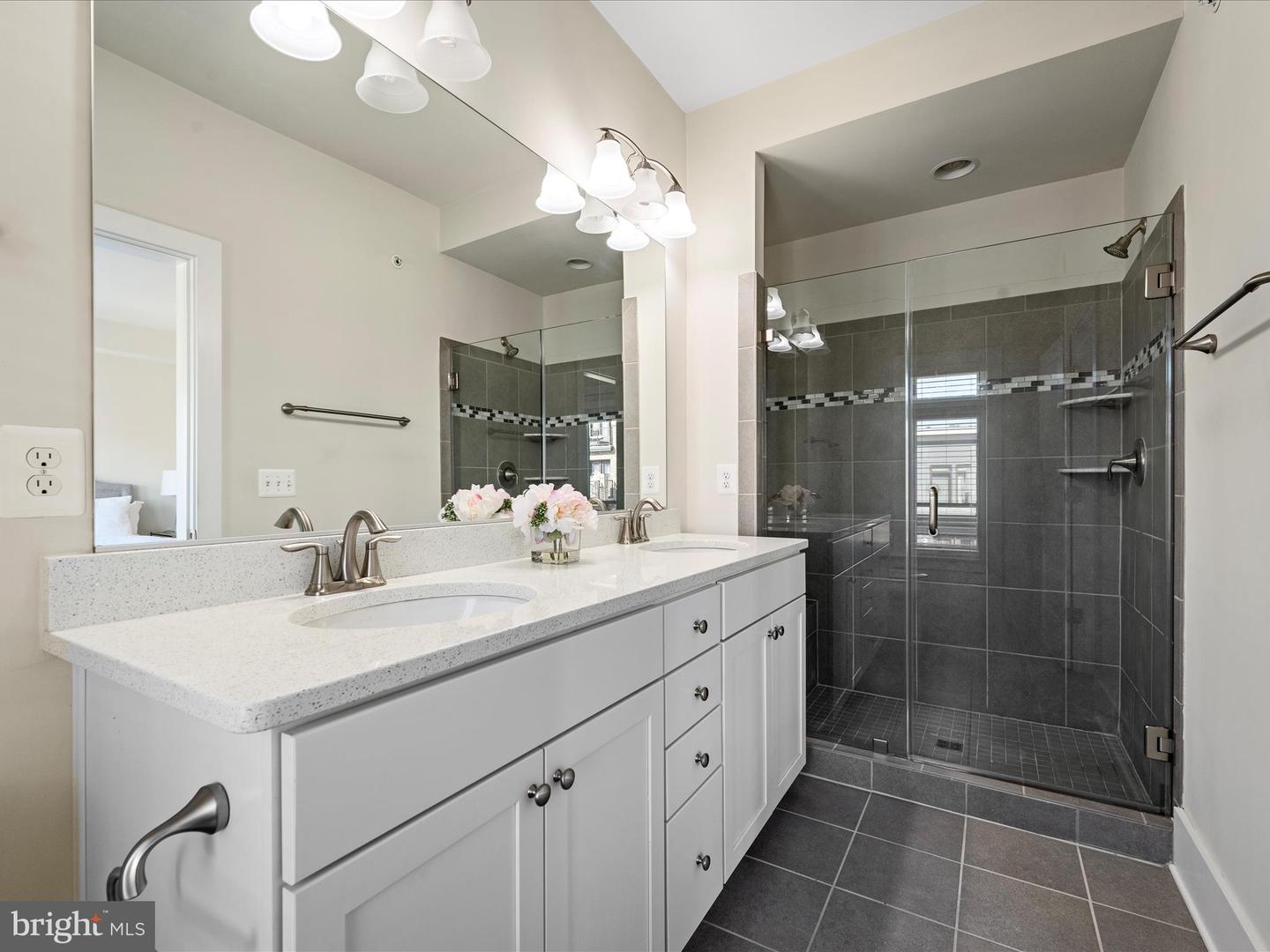 20092 OLD LINE TER, ASHBURN, Virginia 20147, 3 Bedrooms Bedrooms, ,2 BathroomsBathrooms,Residential,For sale,20092 OLD LINE TER,VALO2107842 MLS # VALO2107842