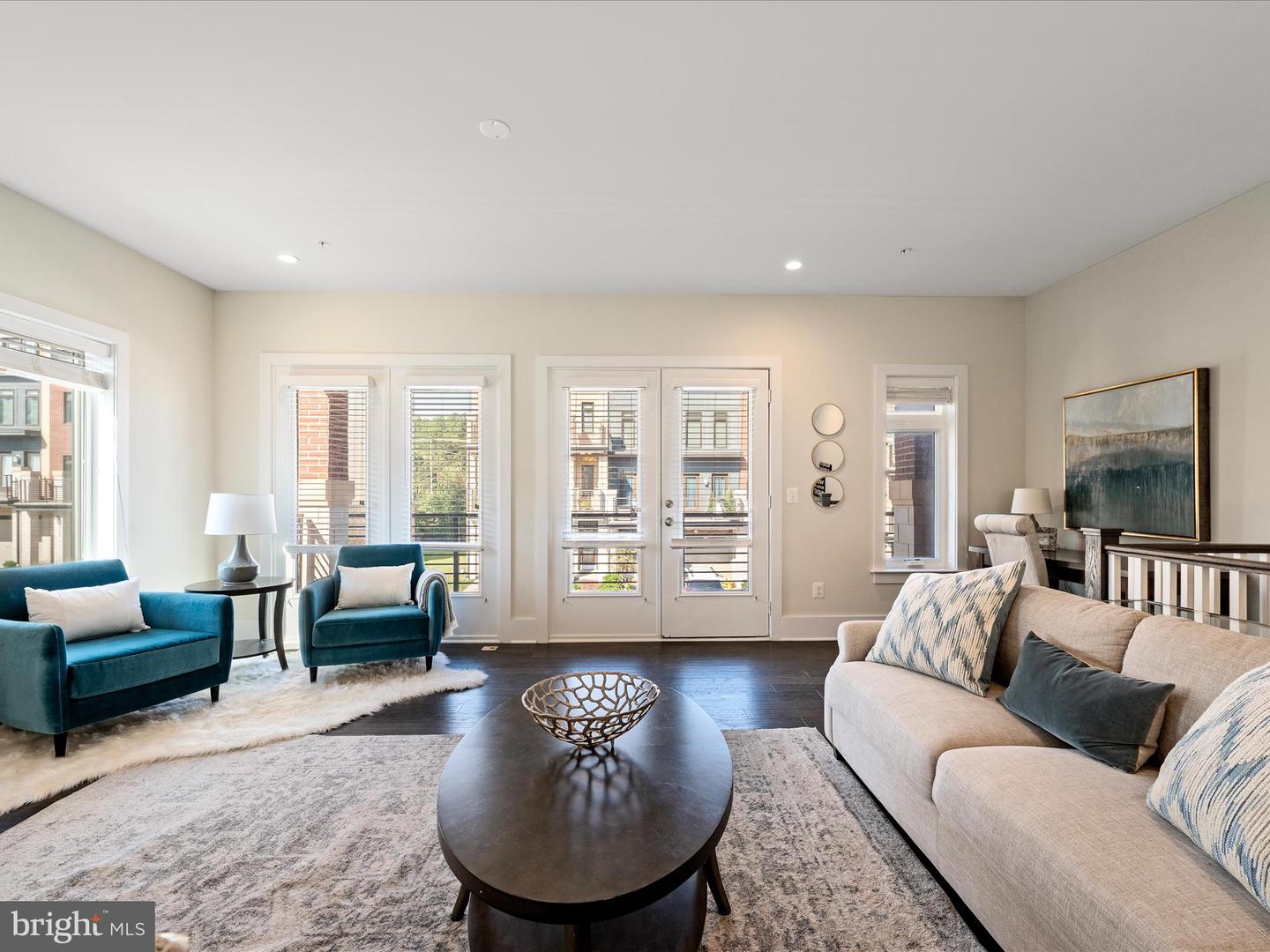 20092 OLD LINE TER, ASHBURN, Virginia 20147, 3 Bedrooms Bedrooms, ,2 BathroomsBathrooms,Residential,For sale,20092 OLD LINE TER,VALO2107842 MLS # VALO2107842