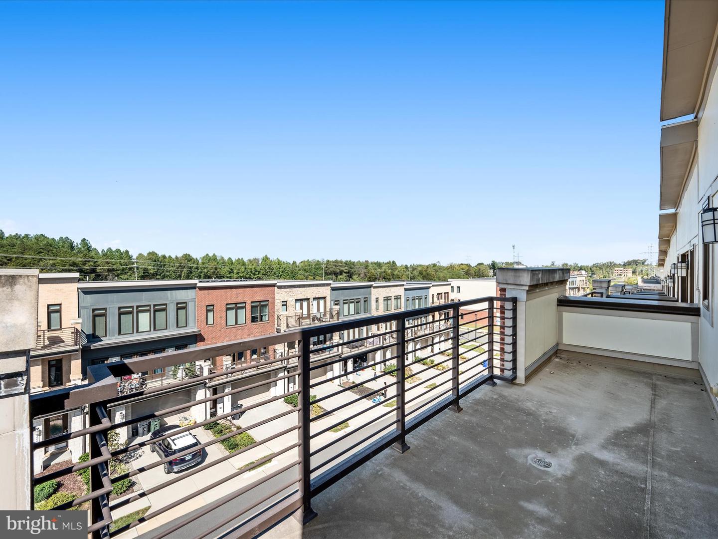 20092 OLD LINE TER, ASHBURN, Virginia 20147, 3 Bedrooms Bedrooms, ,2 BathroomsBathrooms,Residential,For sale,20092 OLD LINE TER,VALO2107842 MLS # VALO2107842