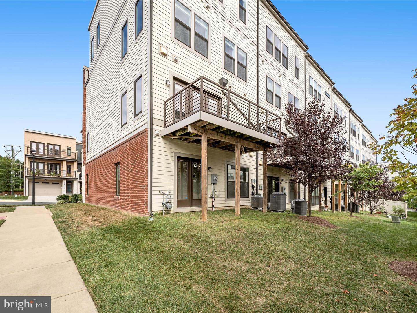 20092 OLD LINE TER, ASHBURN, Virginia 20147, 3 Bedrooms Bedrooms, ,2 BathroomsBathrooms,Residential,For sale,20092 OLD LINE TER,VALO2107842 MLS # VALO2107842