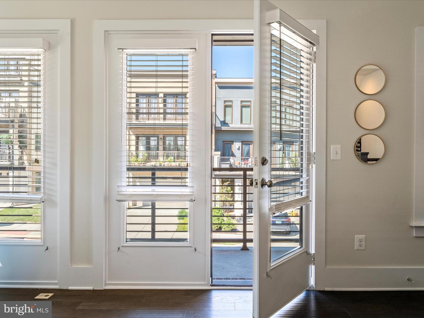 20092 OLD LINE TER, ASHBURN, Virginia 20147, 3 Bedrooms Bedrooms, ,2 BathroomsBathrooms,Residential,For sale,20092 OLD LINE TER,VALO2107842 MLS # VALO2107842