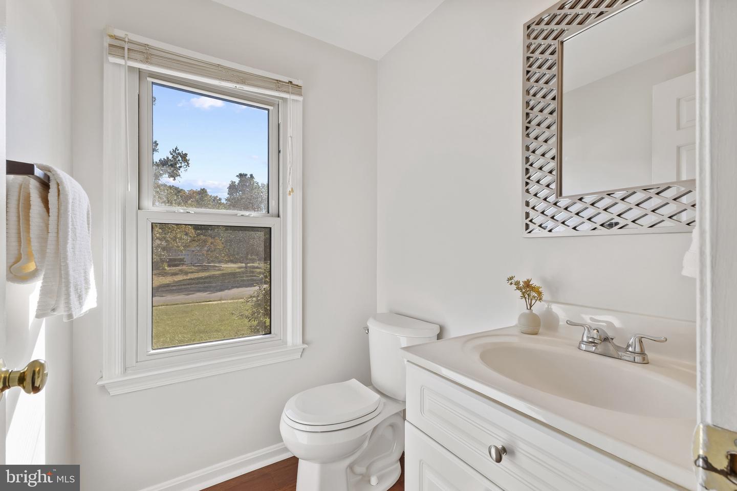 11 BUTTERNUT WAY, STERLING, Virginia 20164, 5 Bedrooms Bedrooms, ,3 BathroomsBathrooms,Residential,For sale,11 BUTTERNUT WAY,VALO2107846 MLS # VALO2107846