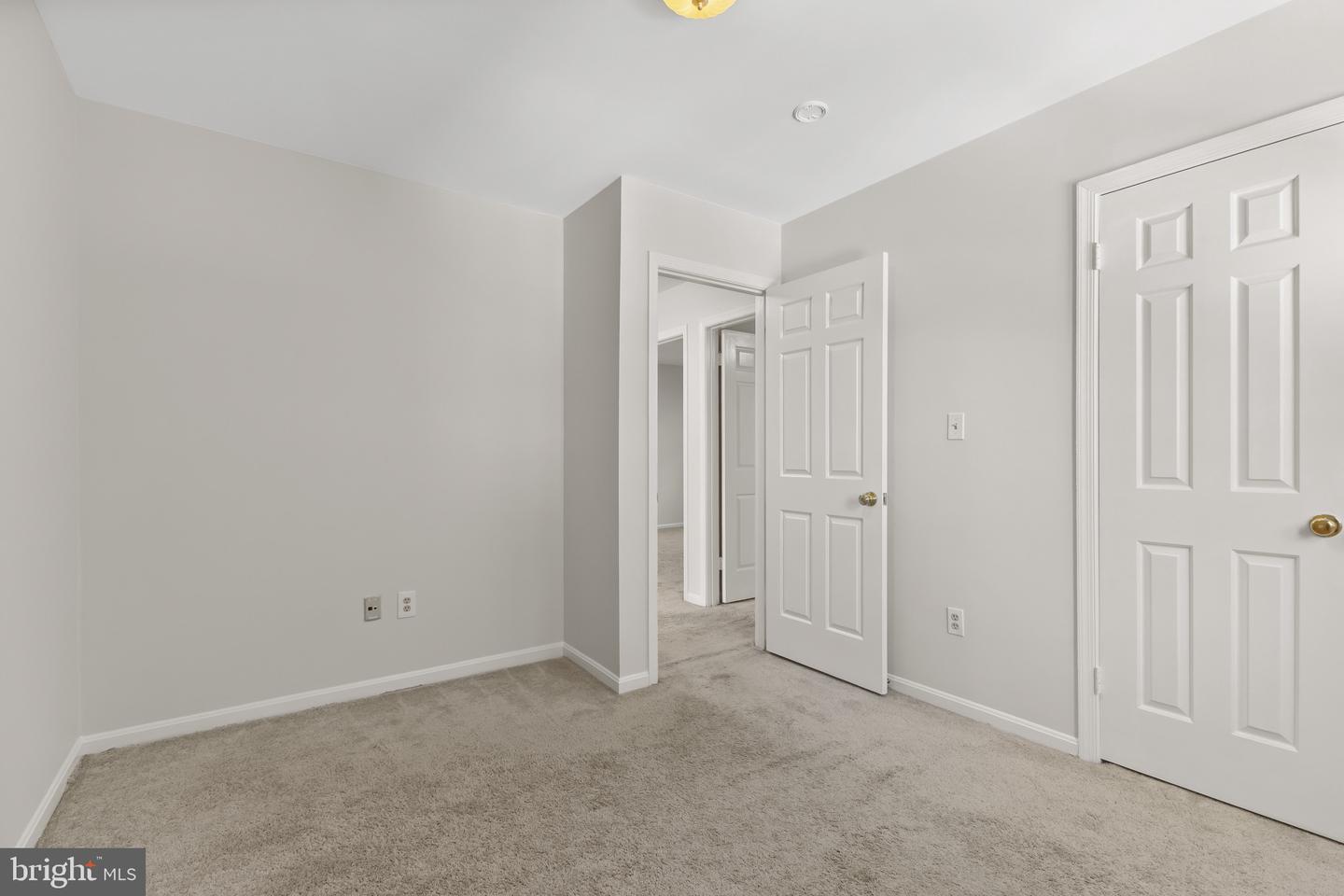 11 BUTTERNUT WAY, STERLING, Virginia 20164, 5 Bedrooms Bedrooms, ,3 BathroomsBathrooms,Residential,For sale,11 BUTTERNUT WAY,VALO2107846 MLS # VALO2107846