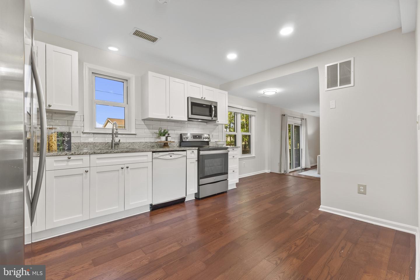 11 BUTTERNUT WAY, STERLING, Virginia 20164, 5 Bedrooms Bedrooms, ,3 BathroomsBathrooms,Residential,For sale,11 BUTTERNUT WAY,VALO2107846 MLS # VALO2107846