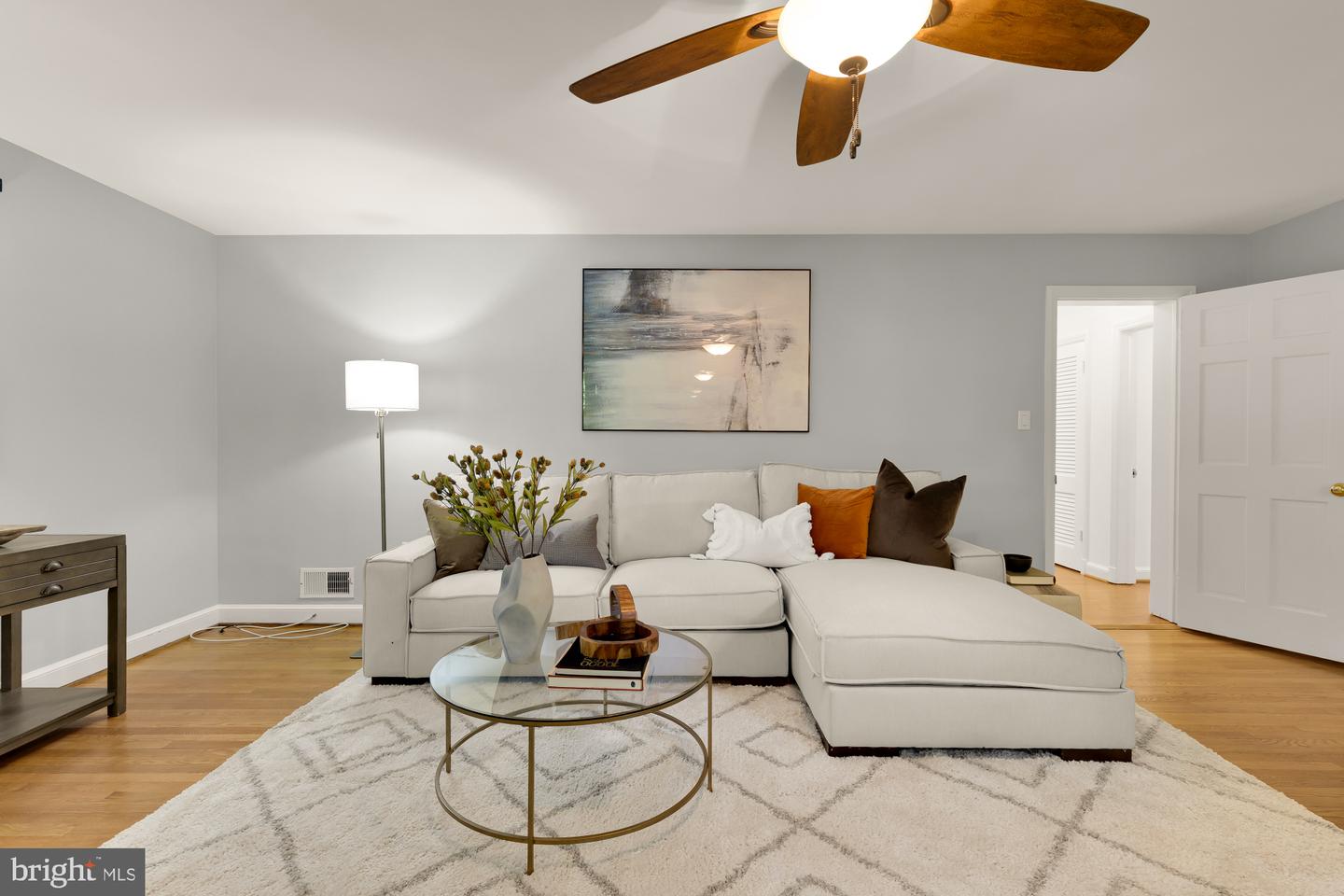 2813 29TH PL NW, WASHINGTON, District Of Columbia 20008, 4 Bedrooms Bedrooms, ,4 BathroomsBathrooms,Residential,For sale,2813 29TH PL NW,DCDC2224798 MLS # DCDC2224798