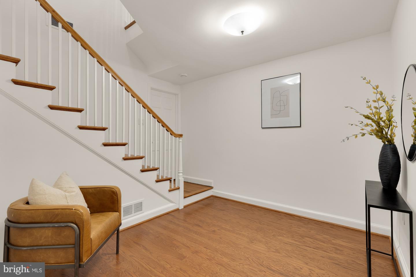 2813 29TH PL NW, WASHINGTON, District Of Columbia 20008, 4 Bedrooms Bedrooms, ,4 BathroomsBathrooms,Residential,For sale,2813 29TH PL NW,DCDC2224798 MLS # DCDC2224798