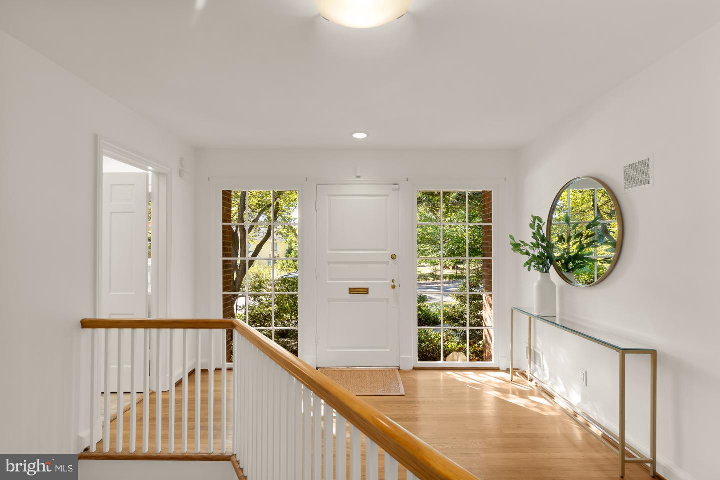 2813 29TH PL NW, WASHINGTON, District Of Columbia 20008, 4 Bedrooms Bedrooms, ,4 BathroomsBathrooms,Residential,For sale,2813 29TH PL NW,DCDC2224798 MLS # DCDC2224798
