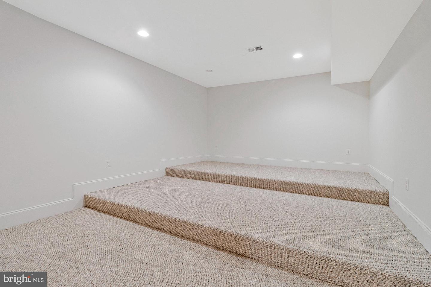 7310 HUGHES CT, FALLS CHURCH, Virginia 22046, 6 Bedrooms Bedrooms, ,5 BathroomsBathrooms,Residential,For sale,7310 HUGHES CT,VAFX2269924 MLS # VAFX2269924
