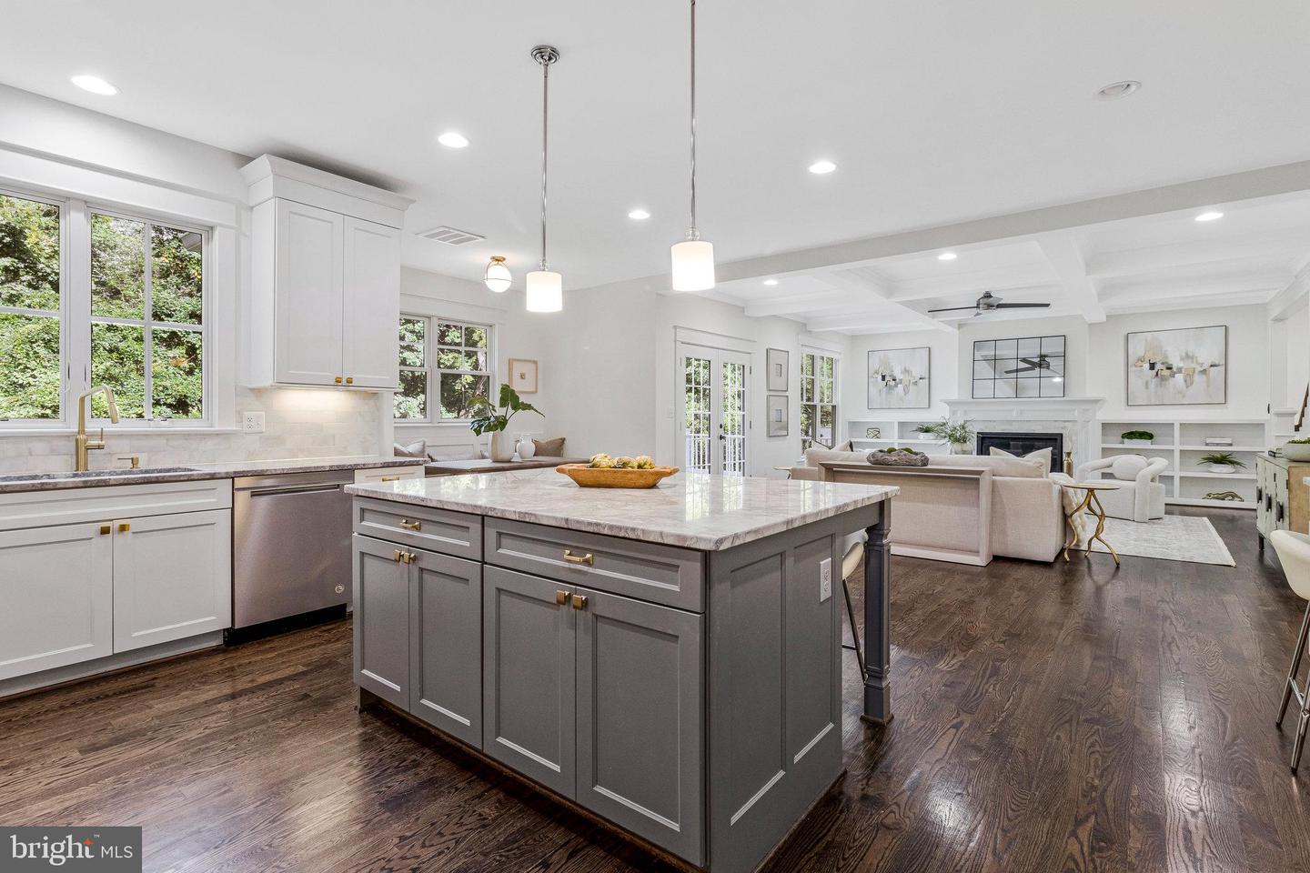 7310 HUGHES CT, FALLS CHURCH, Virginia 22046, 6 Bedrooms Bedrooms, ,5 BathroomsBathrooms,Residential,For sale,7310 HUGHES CT,VAFX2269924 MLS # VAFX2269924