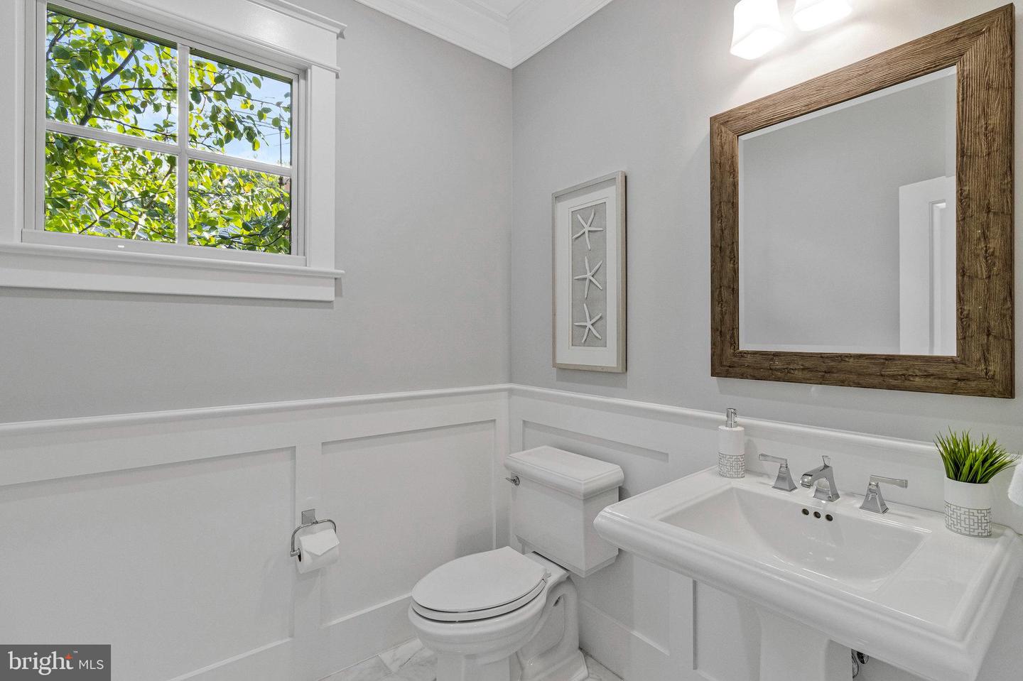 7310 HUGHES CT, FALLS CHURCH, Virginia 22046, 6 Bedrooms Bedrooms, ,5 BathroomsBathrooms,Residential,For sale,7310 HUGHES CT,VAFX2269924 MLS # VAFX2269924