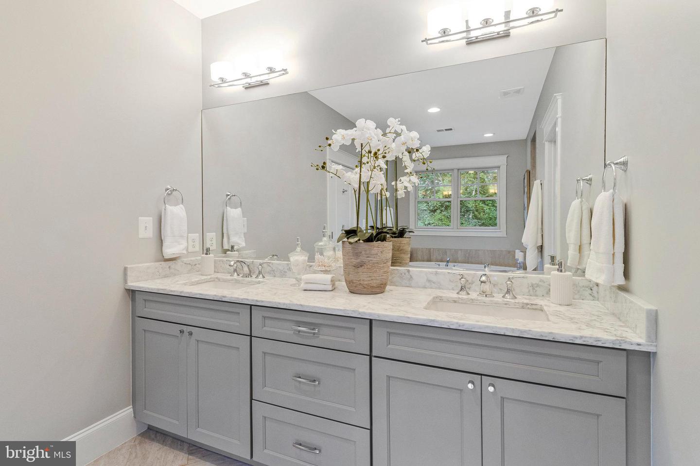 7310 HUGHES CT, FALLS CHURCH, Virginia 22046, 6 Bedrooms Bedrooms, ,5 BathroomsBathrooms,Residential,For sale,7310 HUGHES CT,VAFX2269924 MLS # VAFX2269924