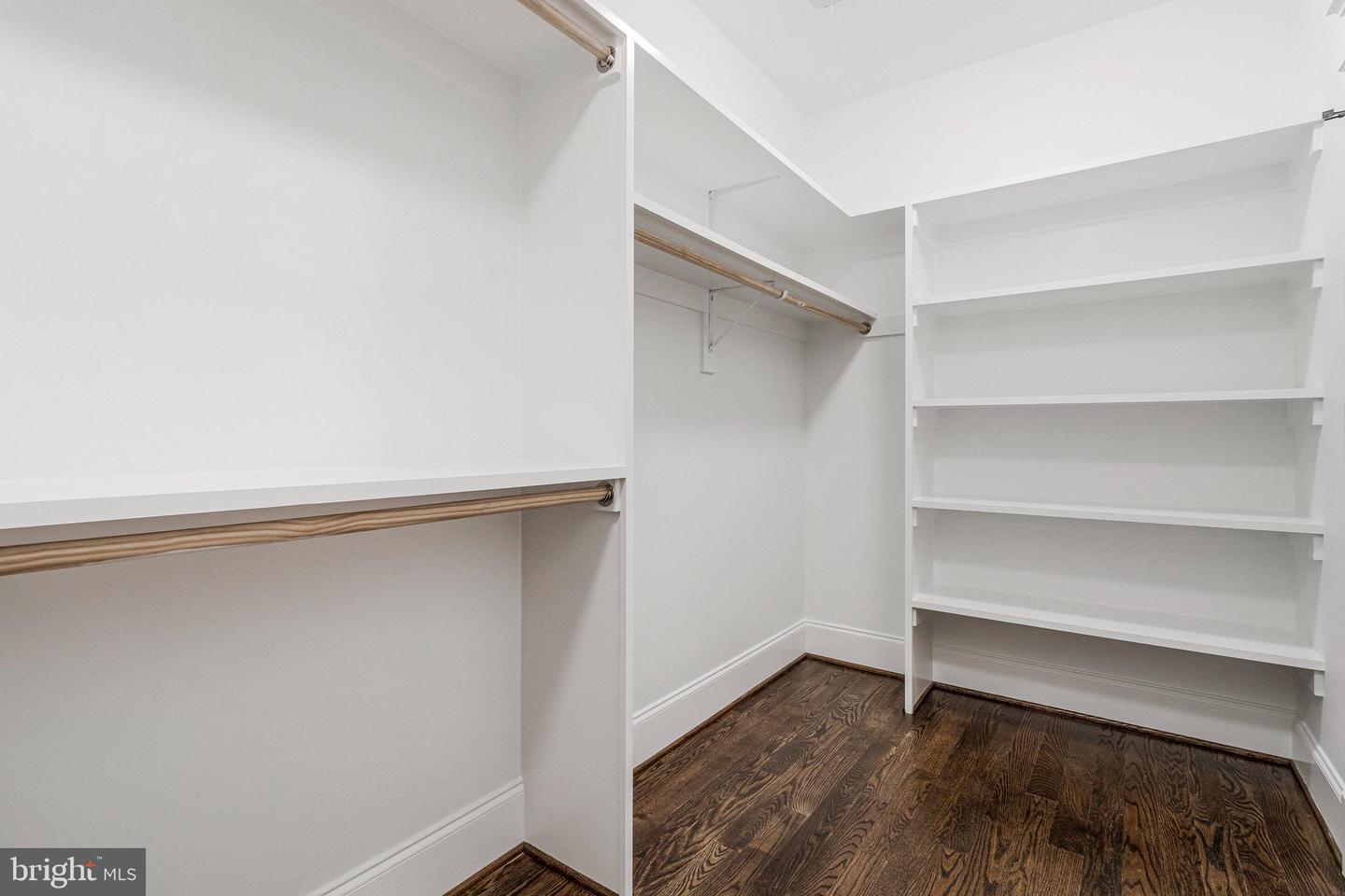 7310 HUGHES CT, FALLS CHURCH, Virginia 22046, 6 Bedrooms Bedrooms, ,5 BathroomsBathrooms,Residential,For sale,7310 HUGHES CT,VAFX2269924 MLS # VAFX2269924