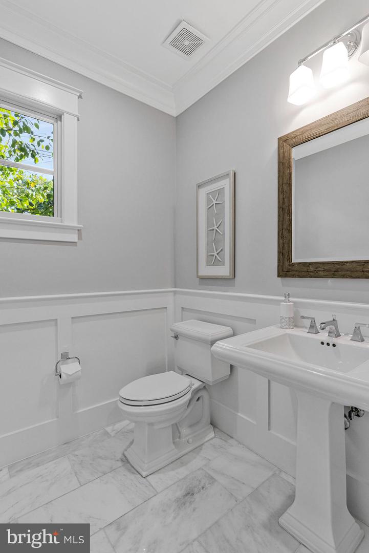 7310 HUGHES CT, FALLS CHURCH, Virginia 22046, 6 Bedrooms Bedrooms, ,5 BathroomsBathrooms,Residential,For sale,7310 HUGHES CT,VAFX2269924 MLS # VAFX2269924