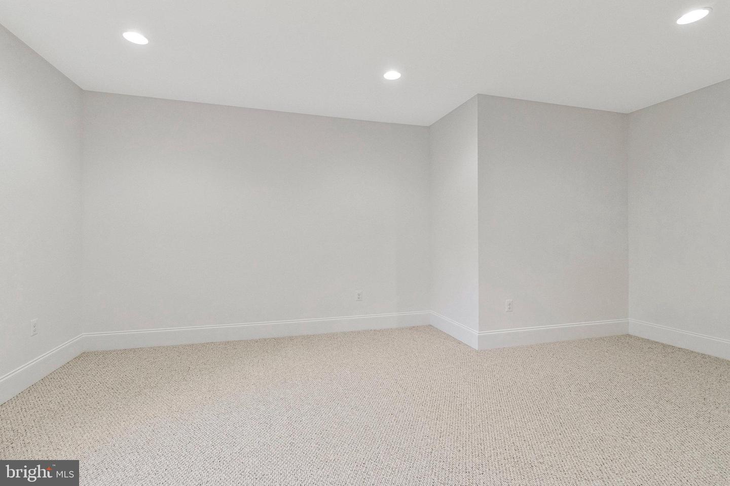 7310 HUGHES CT, FALLS CHURCH, Virginia 22046, 6 Bedrooms Bedrooms, ,5 BathroomsBathrooms,Residential,For sale,7310 HUGHES CT,VAFX2269924 MLS # VAFX2269924