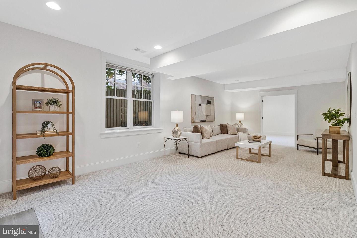 7310 HUGHES CT, FALLS CHURCH, Virginia 22046, 6 Bedrooms Bedrooms, ,5 BathroomsBathrooms,Residential,For sale,7310 HUGHES CT,VAFX2269924 MLS # VAFX2269924