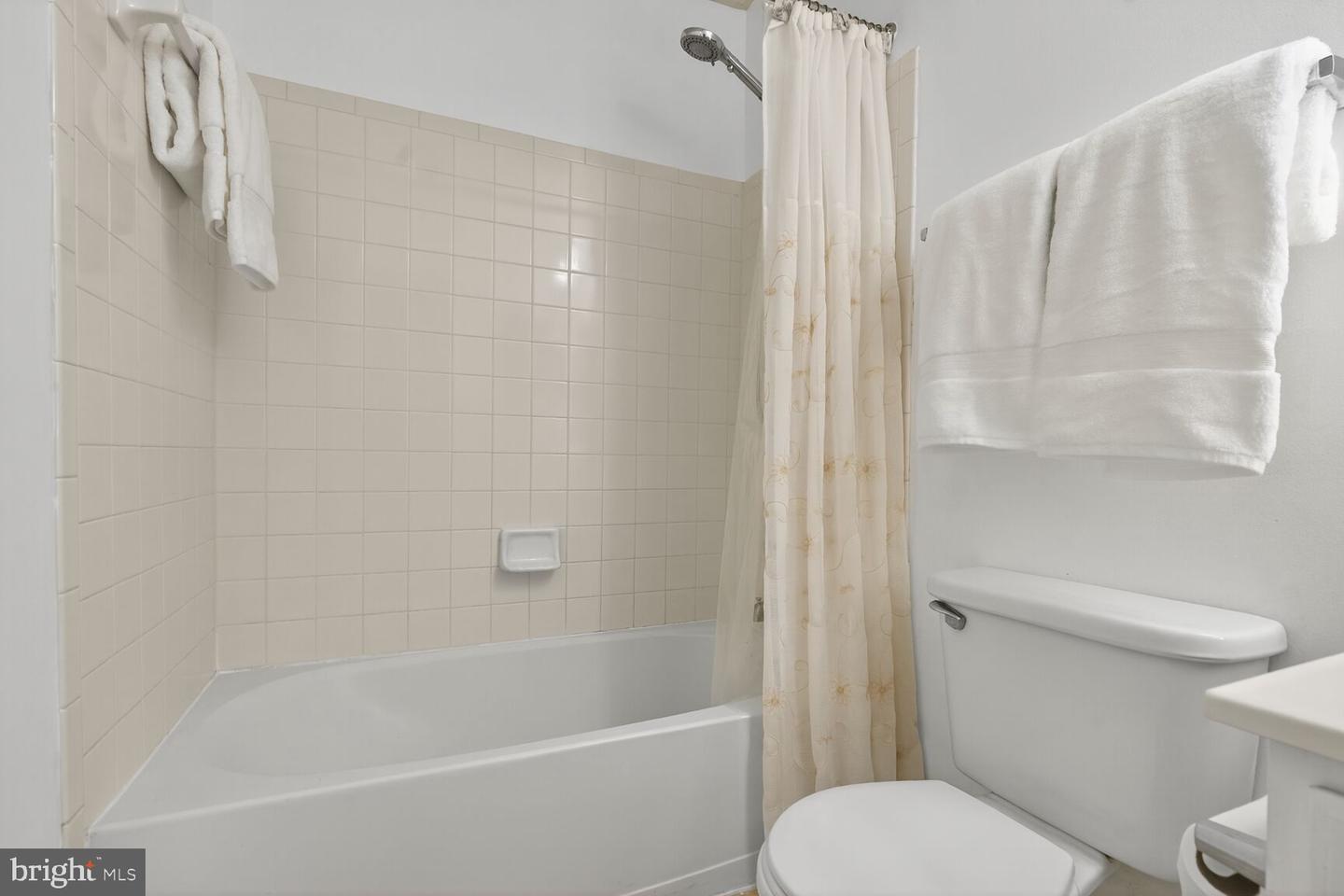 3841 WATKINS MILL DR, ALEXANDRIA, Virginia 22304, 3 Bedrooms Bedrooms, ,2 BathroomsBathrooms,Residential,For sale,3841 WATKINS MILL DR,VAAX2050324 MLS # VAAX2050324