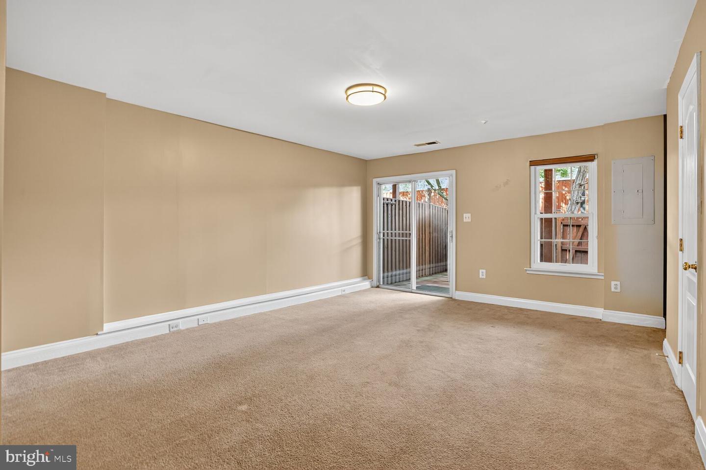 3841 WATKINS MILL DR, ALEXANDRIA, Virginia 22304, 3 Bedrooms Bedrooms, ,2 BathroomsBathrooms,Residential,For sale,3841 WATKINS MILL DR,VAAX2050324 MLS # VAAX2050324