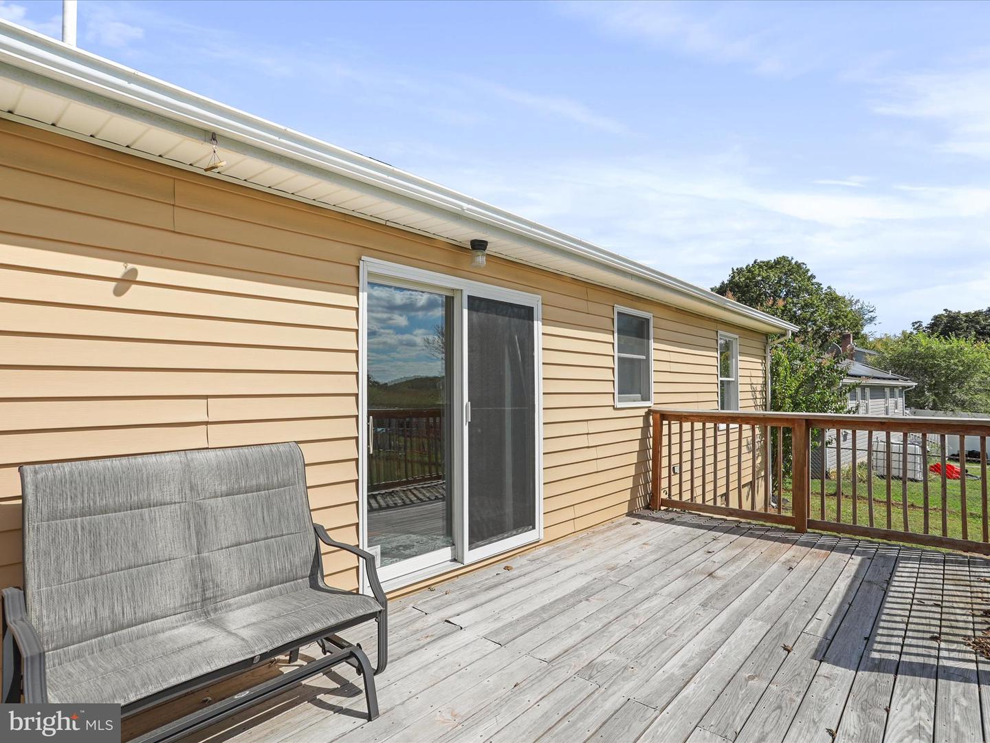 146 SUNSHINE DR, WINCHESTER, Virginia 22602, 3 Bedrooms Bedrooms, ,2 BathroomsBathrooms,Residential,For sale,146 SUNSHINE DR,VAFV2037112 MLS # VAFV2037112