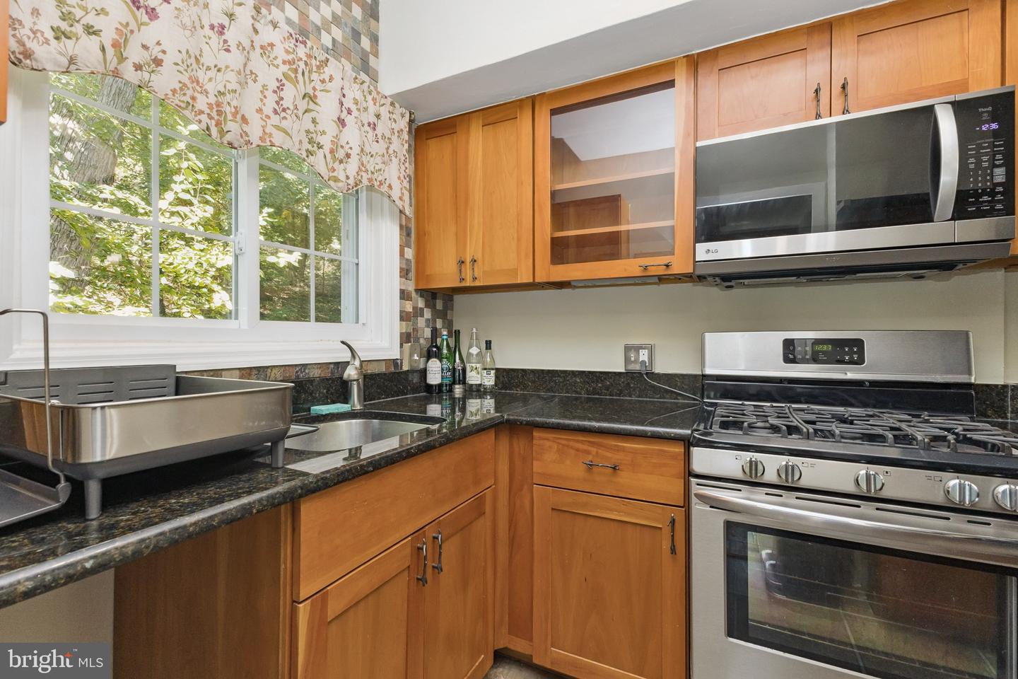 1609 PRESTON RD, ALEXANDRIA, Virginia 22302, 2 Bedrooms Bedrooms, ,1 BathroomBathrooms,Residential,For sale,1609 PRESTON RD,VAAX2050332 MLS # VAAX2050332
