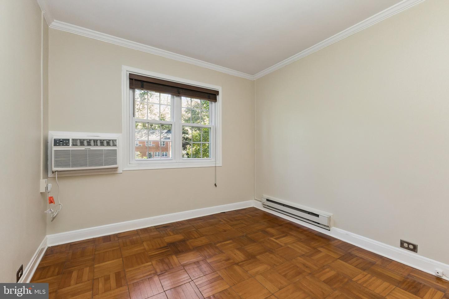 1609 PRESTON RD, ALEXANDRIA, Virginia 22302, 2 Bedrooms Bedrooms, ,1 BathroomBathrooms,Residential,For sale,1609 PRESTON RD,VAAX2050332 MLS # VAAX2050332