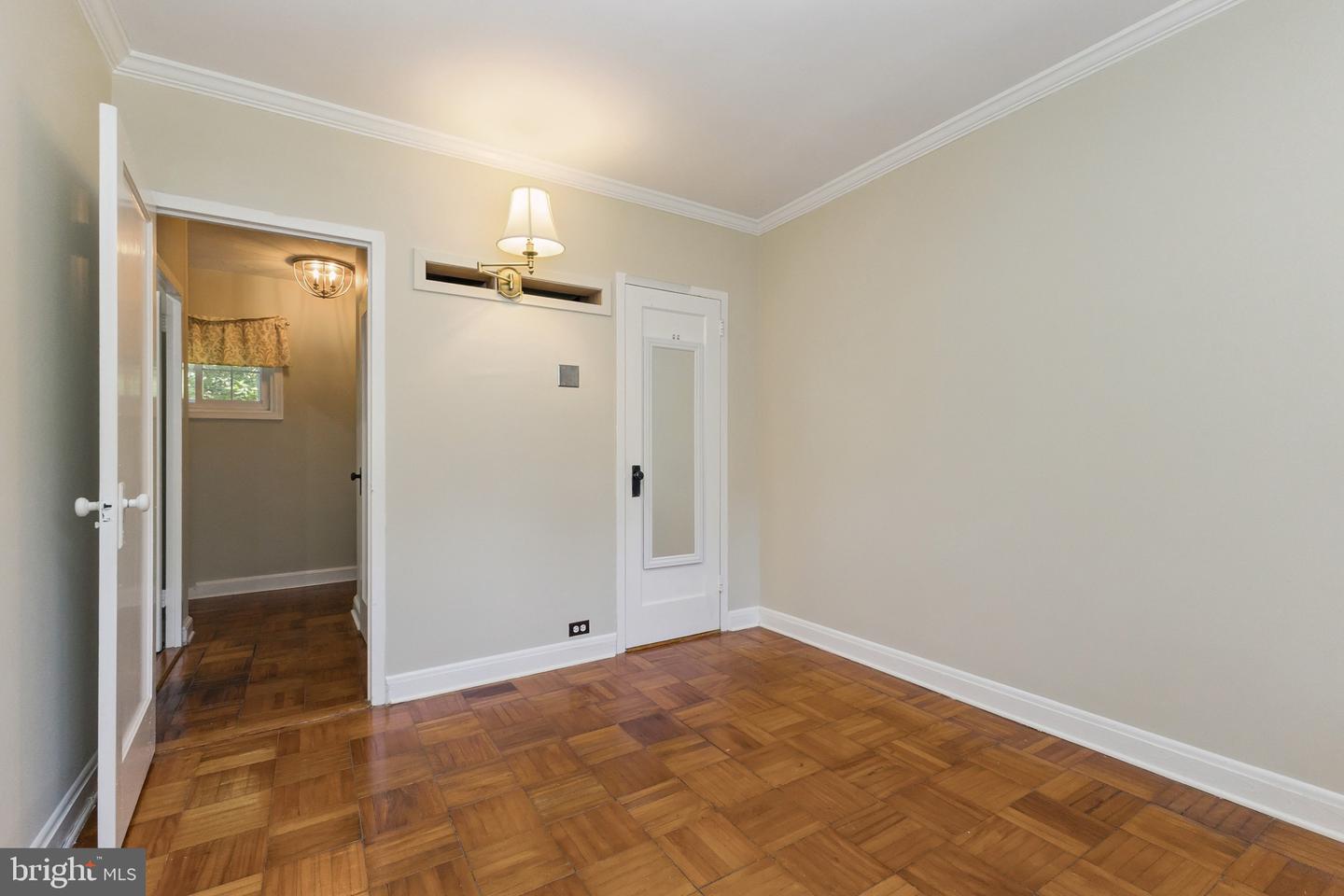 1609 PRESTON RD, ALEXANDRIA, Virginia 22302, 2 Bedrooms Bedrooms, ,1 BathroomBathrooms,Residential,For sale,1609 PRESTON RD,VAAX2050332 MLS # VAAX2050332