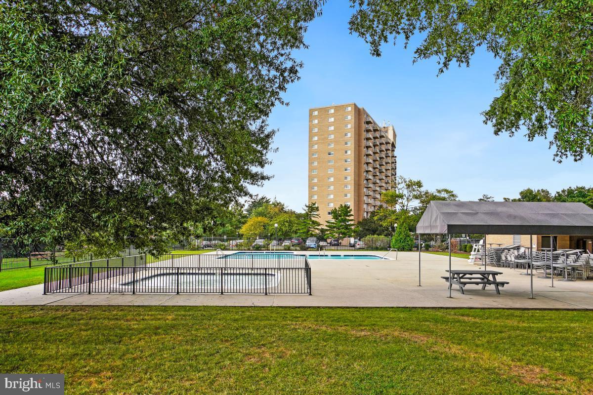 1609 PRESTON RD, ALEXANDRIA, Virginia 22302, 2 Bedrooms Bedrooms, ,1 BathroomBathrooms,Residential,For sale,1609 PRESTON RD,VAAX2050332 MLS # VAAX2050332