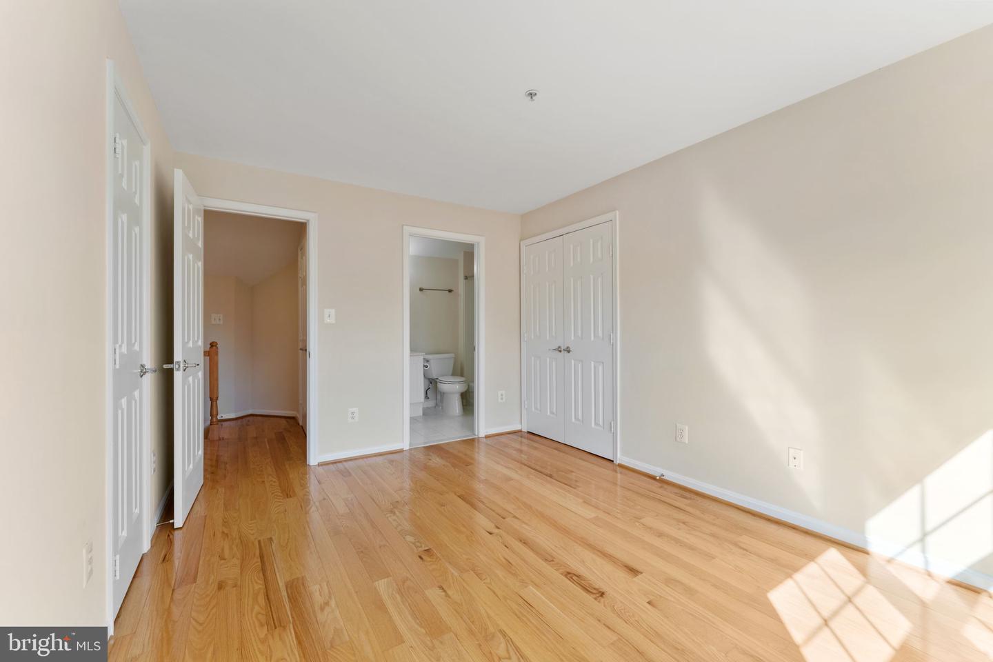 3613 12TH ST S, ARLINGTON, Virginia 22204, 3 Bedrooms Bedrooms, ,3 BathroomsBathrooms,Residential,For sale,3613 12TH ST S,VAAR2064282 MLS # VAAR2064282