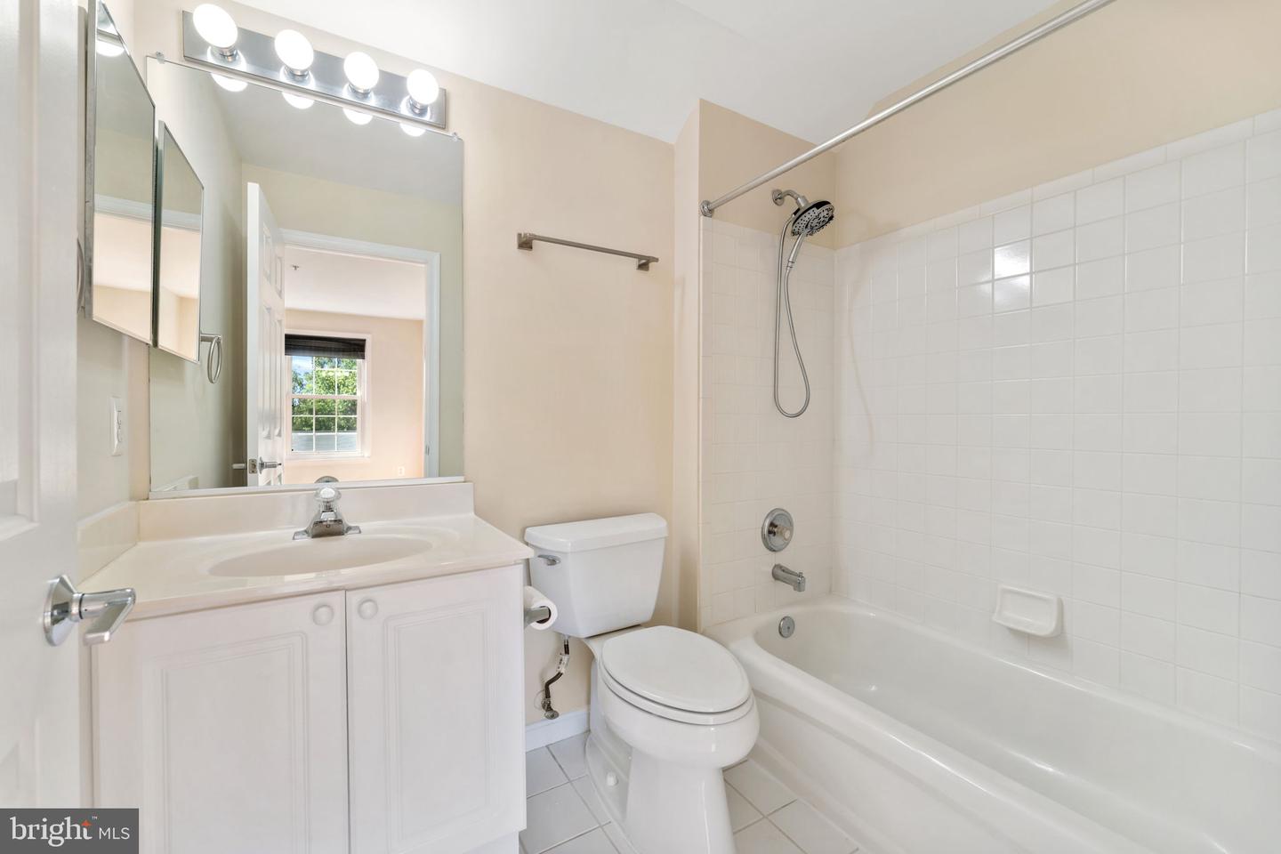 3613 12TH ST S, ARLINGTON, Virginia 22204, 3 Bedrooms Bedrooms, ,3 BathroomsBathrooms,Residential,For sale,3613 12TH ST S,VAAR2064282 MLS # VAAR2064282