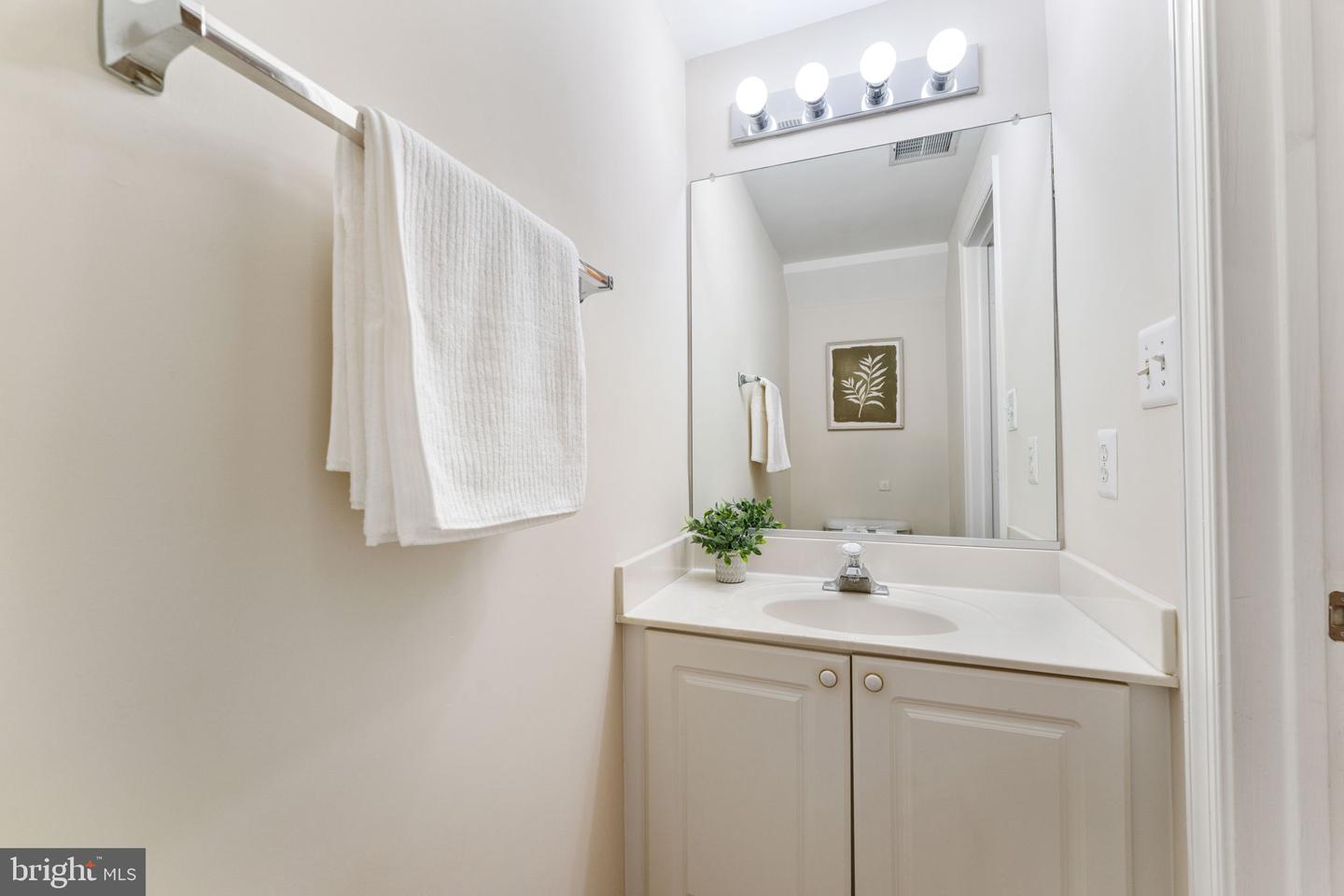 3613 12TH ST S, ARLINGTON, Virginia 22204, 3 Bedrooms Bedrooms, ,3 BathroomsBathrooms,Residential,For sale,3613 12TH ST S,VAAR2064282 MLS # VAAR2064282