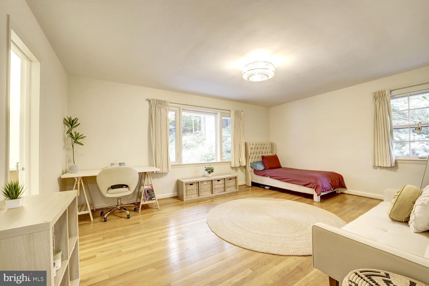 2824 ELLICOTT ST NW, WASHINGTON, District Of Columbia 20008, 6 Bedrooms Bedrooms, ,4 BathroomsBathrooms,Residential,For sale,2824 ELLICOTT ST NW,DCDC2224852 MLS # DCDC2224852