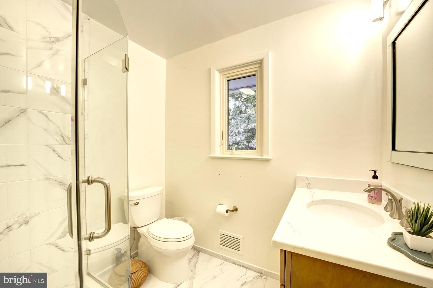 2824 ELLICOTT ST NW, WASHINGTON, District Of Columbia 20008, 6 Bedrooms Bedrooms, ,4 BathroomsBathrooms,Residential,For sale,2824 ELLICOTT ST NW,DCDC2224852 MLS # DCDC2224852