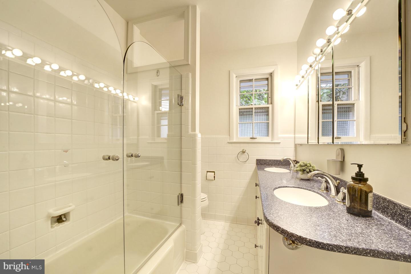 2824 ELLICOTT ST NW, WASHINGTON, District Of Columbia 20008, 6 Bedrooms Bedrooms, ,4 BathroomsBathrooms,Residential,For sale,2824 ELLICOTT ST NW,DCDC2224852 MLS # DCDC2224852