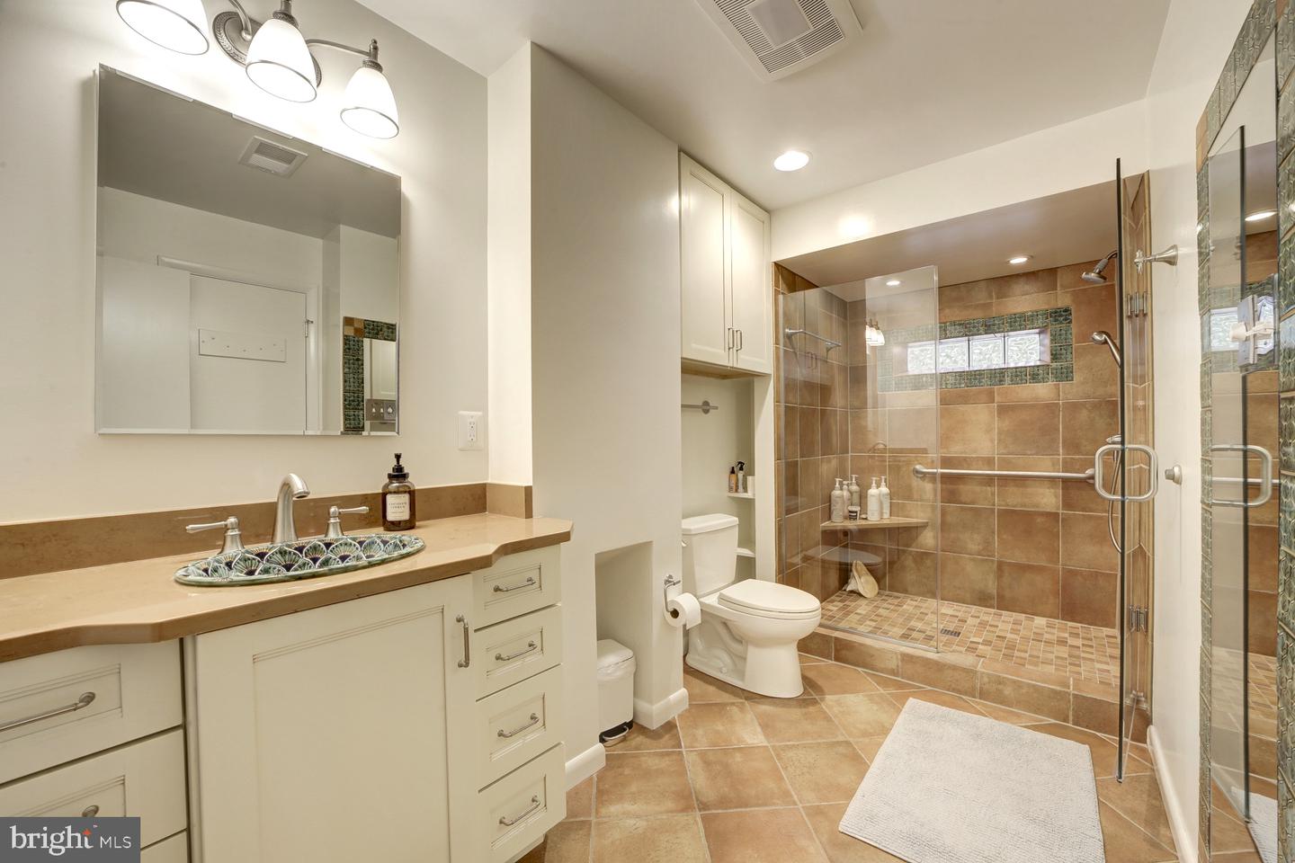 2824 ELLICOTT ST NW, WASHINGTON, District Of Columbia 20008, 6 Bedrooms Bedrooms, ,4 BathroomsBathrooms,Residential,For sale,2824 ELLICOTT ST NW,DCDC2224852 MLS # DCDC2224852