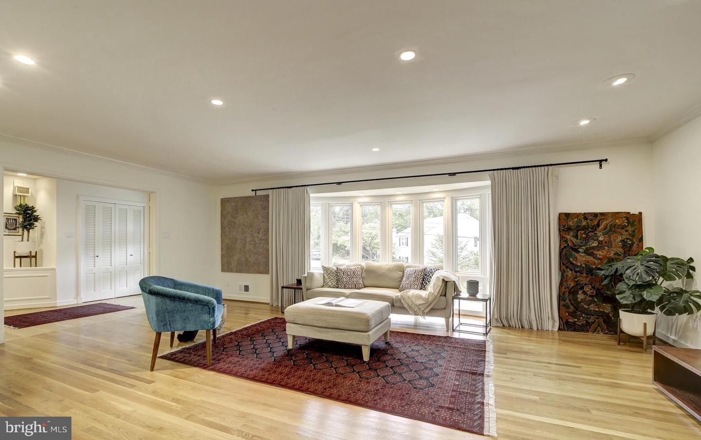2824 ELLICOTT ST NW, WASHINGTON, District Of Columbia 20008, 6 Bedrooms Bedrooms, ,4 BathroomsBathrooms,Residential,For sale,2824 ELLICOTT ST NW,DCDC2224852 MLS # DCDC2224852